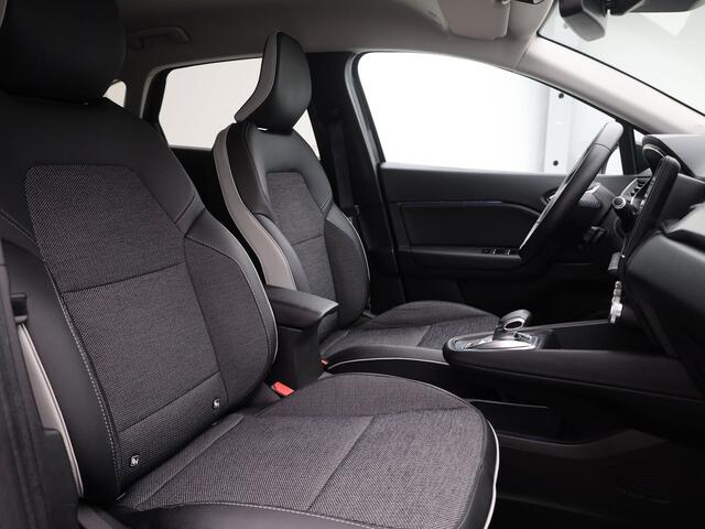Renault CAPTUR 1.6 E-Tech Plug-in Hybrid 160 Intens | CAMERA