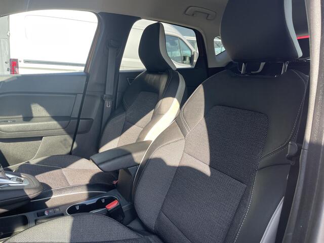 Renault CAPTUR 1.6 E-Tech Plug-in Hybrid 160 Intens | 360 graden camera | Navigatie | Climate control |