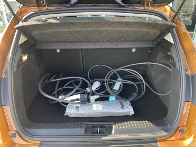 Renault CAPTUR 1.6 E-Tech Plug-in Hybrid 160 Intens | 360 graden camera | Navigatie | Climate control |