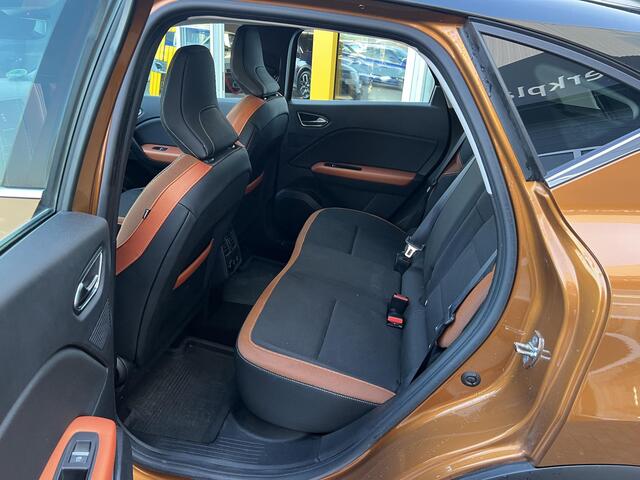 Renault CAPTUR 1.0 TCe 100 Intens | Trekhaak | Navigatie | Achteruitrijcamera | Stoelverwarming | LED | DAB | Cruise Control | Parkeersensoren |