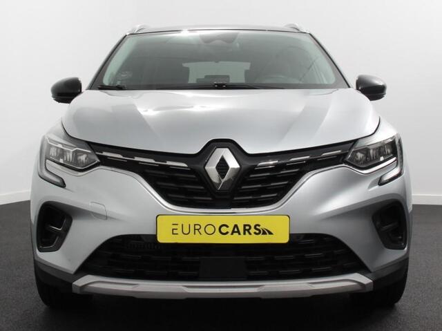 Renault CAPTUR 1.3 TCe 140pk Automaat Intens Renault Captur 1.3 TCe 140 Intens | Achteruitrijcamera | Verwarmde voorstoelen | Climate control | Lane assist | LED | Navigatie | Stuurverwarming | Parkeersensoren | Cruise control | Apple Carplay/ Andriod auto