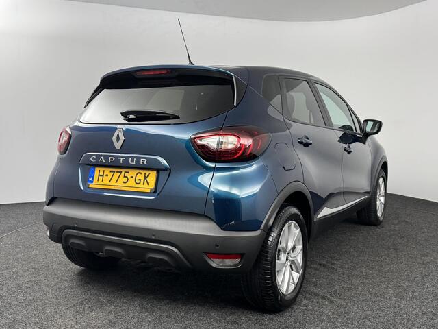 Renault CAPTUR 0.9 TCe Limited | Navigatie | Key-less | Airco | Parkeersensoren | Cruise Control | Lichtmetaal | BT-Telefoonfunctie | Android Auto |
