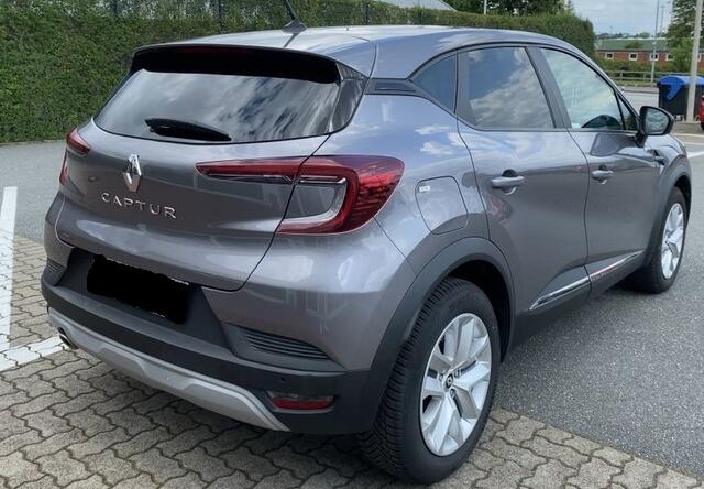 Renault CAPTUR 1.3 TCe 140 AUTOMAAT NAVI / STOEL / CRUISE / RIJKLAAR