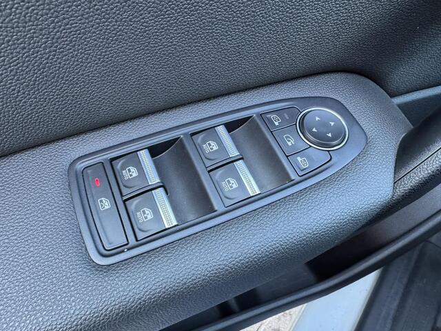 Renault CAPTUR 1.6 E-Tech Plug-in Hybrid 160 Business | NAP | Camera