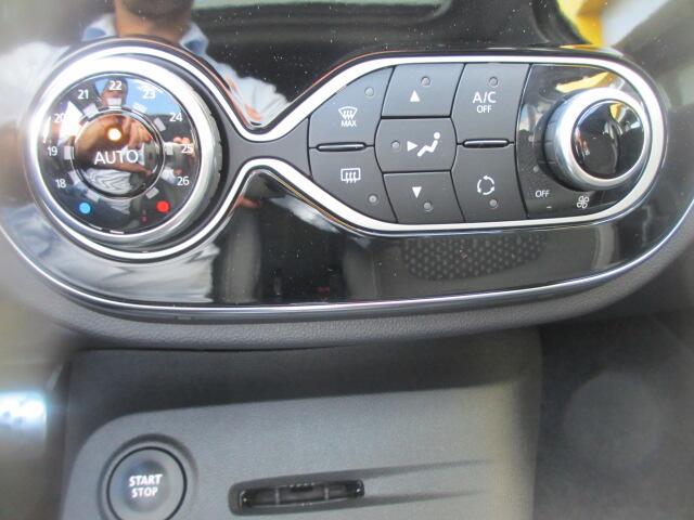 Renault CAPTUR TCe 90PK Intens CAMERA / DEALER ONDERHOUDEN / NAVI / PARK. SENSOREN V+A