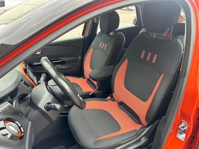 Renault CAPTUR 1.2 TCe Dynamique Climate C, Stoelverw, Navigatie, Camera!!!! ZATERDAG 15-03 ZIJN WIJ GEOPEND VAN 9:00 / 15:00 !!!!