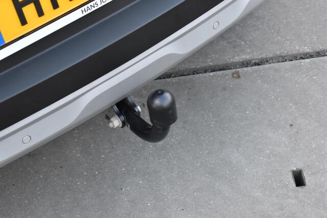 Renault CAPTUR E-Tech Plug-in Hybrid 160 pk Intens | TREKHAAK | CAMERA | NAVI | CRUISE CONTROL | CLIMATE CONTROL | PDC | LMV