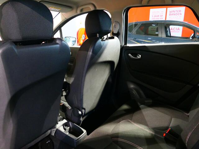 Renault CAPTUR 0.9 TCe Limited - Sensor achter, cruise, airco, navi