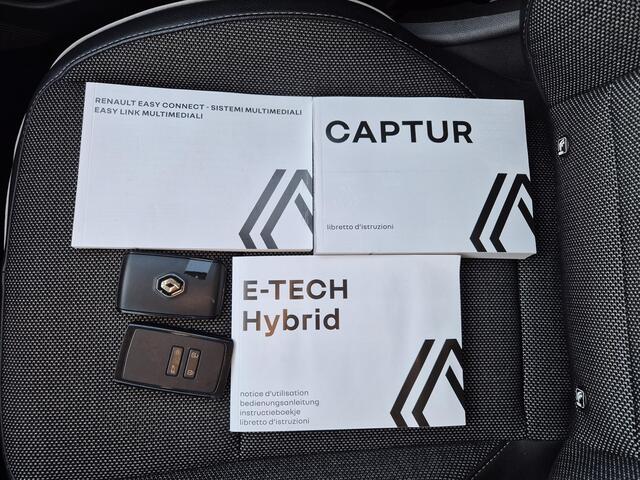 Renault CAPTUR 1.6 E-Tech Hybride 145 Intens Automaat / Pack Easy Link / Pack parking / Dealer onderhouden / Apple Carplay Android Auto / Keyless Entry/Start / Cruise control / Lichtmetalen wielen 17" / Achteruitrijcamera /