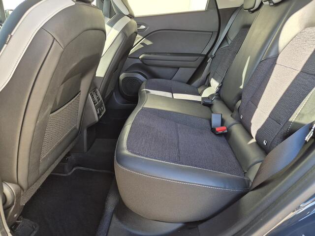 Renault CAPTUR 1.6 E-Tech Hybride 145 Intens Automaat / Pack Easy Link / Pack parking / Dealer onderhouden / Apple Carplay Android Auto / Keyless Entry/Start / Cruise control / Lichtmetalen wielen 17" / Achteruitrijcamera /
