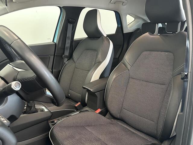 Renault CAPTUR 1.0 TCe 100 Bi-Fuel Intens | Trekhaak | Parkeersensoren voor, achter en achteruitrijcamera | 1e eigenaar + dealer onderhouden!