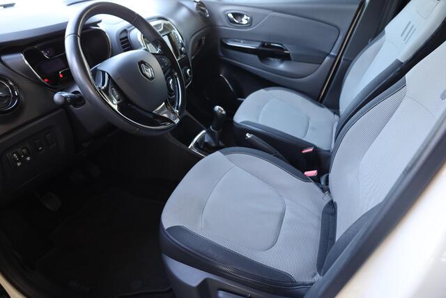 Renault CAPTUR 0.9 TCe Dynamique CAMERA NAVI 17"LMV DAB DUO-TONE CRUISE PDC CLIMA NAP