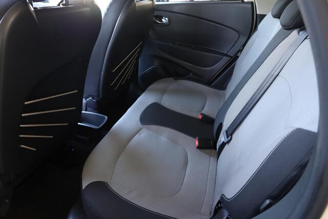 Renault CAPTUR 0.9 TCe Dynamique CAMERA NAVI 17"LMV DAB DUO-TONE CRUISE PDC CLIMA NAP