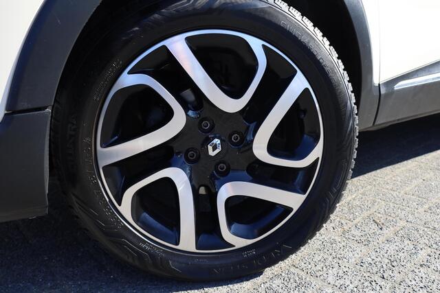 Renault CAPTUR 0.9 TCe Dynamique CAMERA NAVI 17"LMV DAB DUO-TONE CRUISE PDC CLIMA NAP