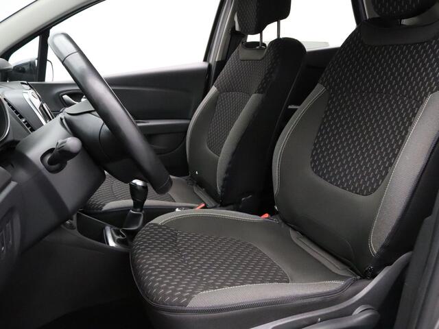 Renault CAPTUR TCe 90pk Intens Climate | Cruise | Navi | Parkeersens. achter | 17" Velgen