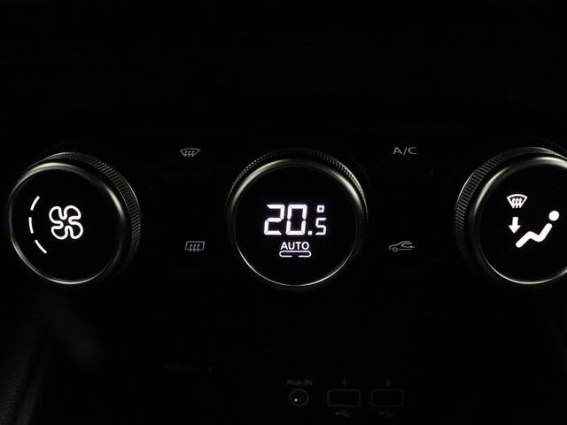 Renault CAPTUR TCe 140pk Initiale Paris BOSE | 360° Camera | Adapt. Cruise | Parkeersens. v+a | Stoel-/stuur-/voorruitverw.