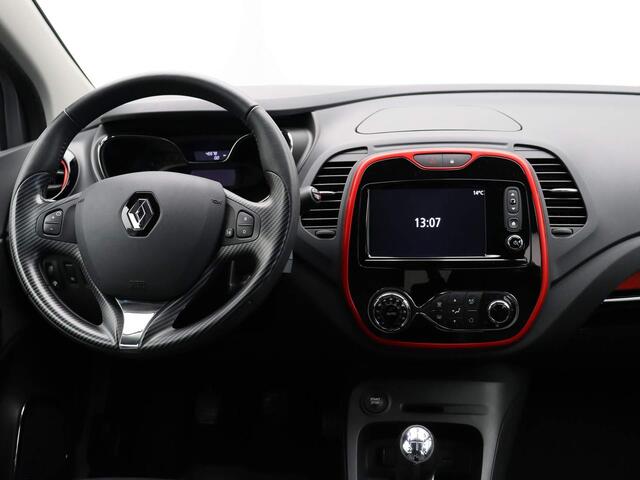 Renault CAPTUR TCe 90pk Xmod | Trekhaak | Achteruitrijcamera | Stoelverwarming | Dealer onderhouden