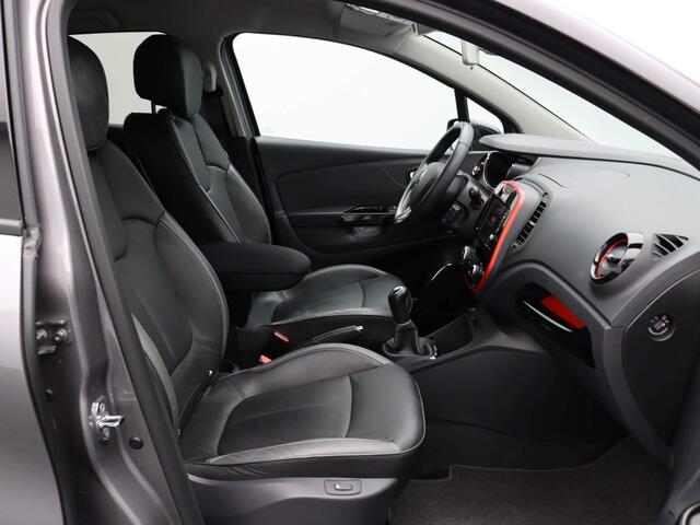 Renault CAPTUR TCe 90pk Xmod | Trekhaak | Achteruitrijcamera | Stoelverwarming | Dealer onderhouden