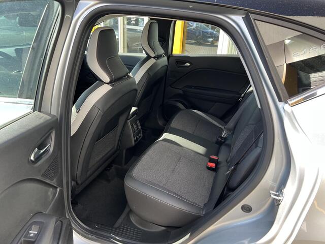 Renault CAPTUR 1.6 E-Tech Plug-In Hybrid 160 Intens | Navigatie | Stoelverwarming | Achteruitrijcamera | Key-less | Climate Control | Parkeersensoren | Cruise Control | LED | DAB |