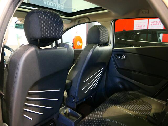 Renault CAPTUR 0.9 TCe Intens *Panoramadak & Trekhaak!* - Camera, parkeerassistent, dodehoek