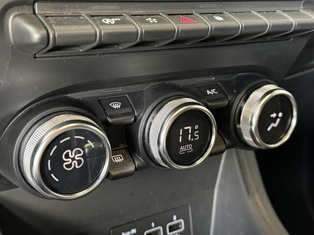 Renault CAPTUR 1.3 TCe 130PK Intens | Navi | Bose | Camera | 17 " | PDC V+A | CarPlay 100% Dealer onderhouden!