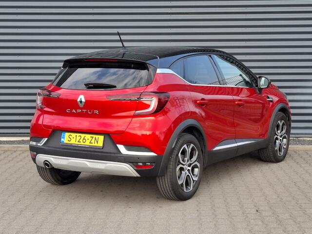 Renault CAPTUR 1.3 TCe 140 Intens Automaat | Apple Carplay | Sportstoelen | Navigatie | Camera | DAB | L.M. 18" | Stoelverwarming | Cruise Control |