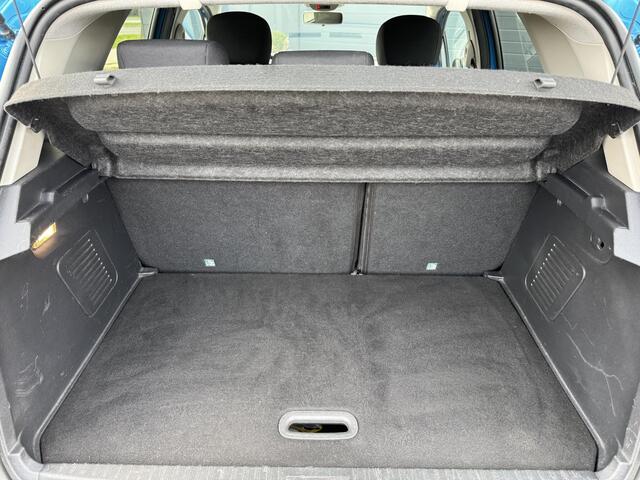 Renault CAPTUR 1.2 TCe Dynamique 1e Eigenaar,Navi,Clima,Cruise,Camera,Stoelverwarming,Trekhaak,120PK,N.A.P,Nieuwe APK Bij Aflevering