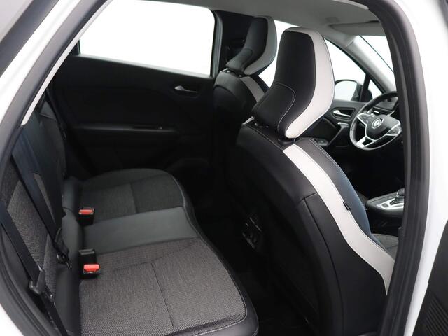 Renault CAPTUR TCe 130pk Intens EDC/Automaat KOMT ERAAN| Stoel & Stuurwielverwarming | Cruise Control | Navigatie | Climate Control |