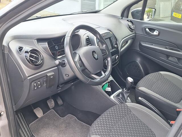 Renault CAPTUR 0.9 TCe Intens WEINIG KILOMETERS / Navi / Airco / Camera / Cruise Control/ 4 Seizoenen banden