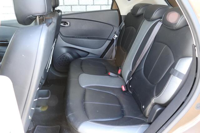 Renault CAPTUR 1.2 TCe 120 EDC Automaat Xmod | Stoelverwarming | Trekhaak | Achteruitrijcamera |