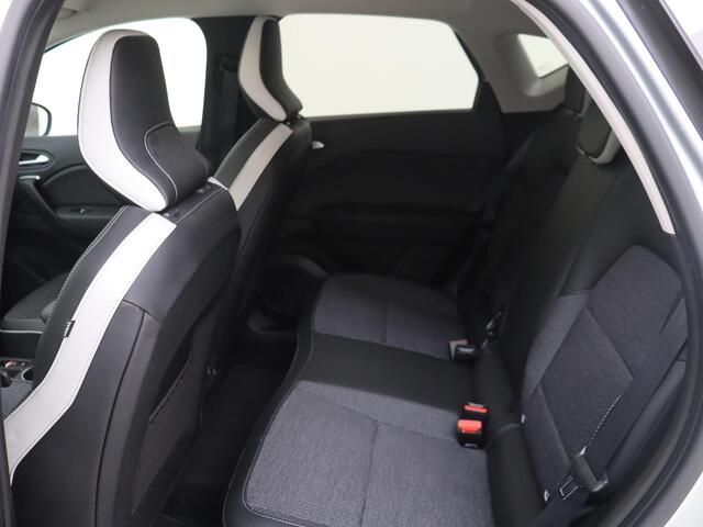 Renault CAPTUR E-Tech 160 Plug-in Hybrid Intens | AUTOMAAT | Navigatie | Cruise Control | Climate Control | Parkeersensoren