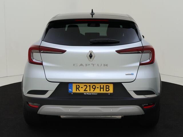 Renault CAPTUR E-Tech 160 Plug-in Hybrid Intens | AUTOMAAT | Navigatie | Cruise Control | Climate Control | Parkeersensoren