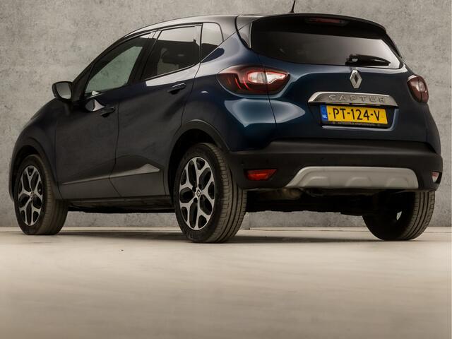 Renault CAPTUR 1.2 TCe Intens Sport Automaat (CLIMATE, CAMERA, GETINT GLAS, SPORTSTOELEN, LED KOPLAMPEN, KEYLESS, LM VELGEN, CRUISE, NIEUWSTAAT)