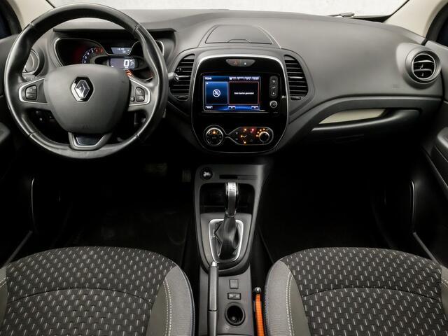 Renault CAPTUR 1.2 TCe Intens Sport Automaat (CLIMATE, CAMERA, GETINT GLAS, SPORTSTOELEN, LED KOPLAMPEN, KEYLESS, LM VELGEN, CRUISE, NIEUWSTAAT)