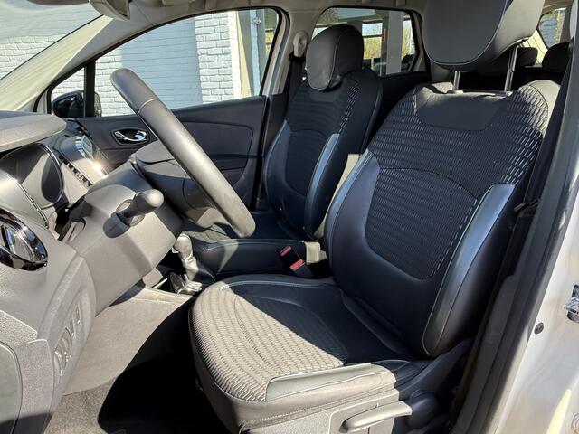 Renault CAPTUR 1.2 TCe Dynamique Aut. Automaat, Audio, Privacy glass, Lichtmetalen velgen, etc. Aflev.controle beurt, a.p.k., garantie in overleg