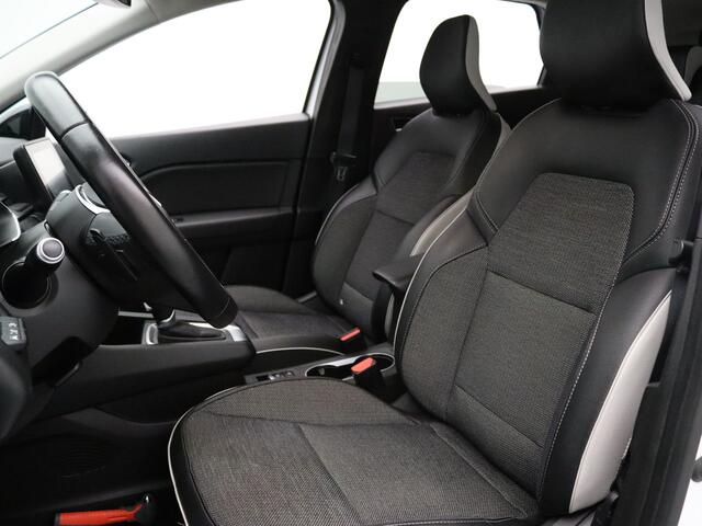 Renault CAPTUR TCe 130 Intens EDC/AUTOMAAT Camera | Climate | Cruise | Navi | Parkeersens. v+a