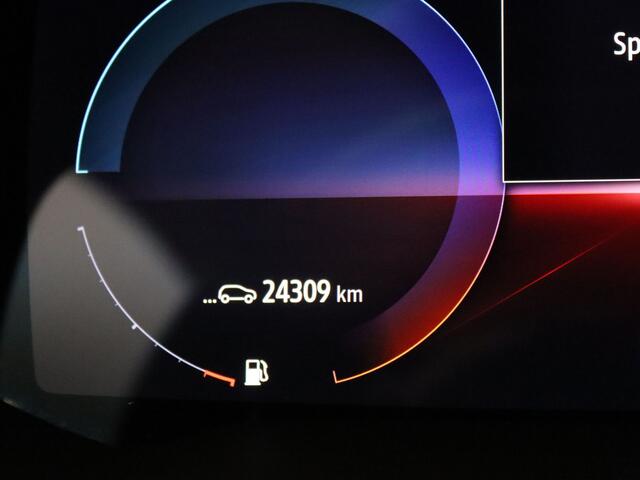 Renault CAPTUR 1.6 E-Tech Plug-in Hybrid 160 R.S. Line Camera | Climate | Cruise | Navi | Parkeersens. v+a | Stoelverw.