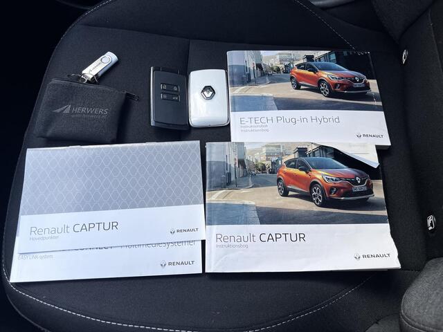 Renault CAPTUR 1.6 E-Tech Plug-in Hybrid 160 Business Automaat / Weinig km / Dealer onderhouden / Accu SoH 93,56% / EAER bereik 50 km / Navigatie / Apple Carplay Android / Stoelverwarming /