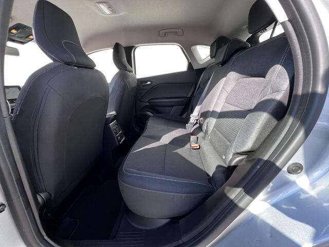Renault CAPTUR 1.6 E-Tech Plug-in Hybrid 160 Business Automaat / Weinig km / Dealer onderhouden / Accu SoH 93,56% / EAER bereik 50 km / Navigatie / Apple Carplay Android / Stoelverwarming /