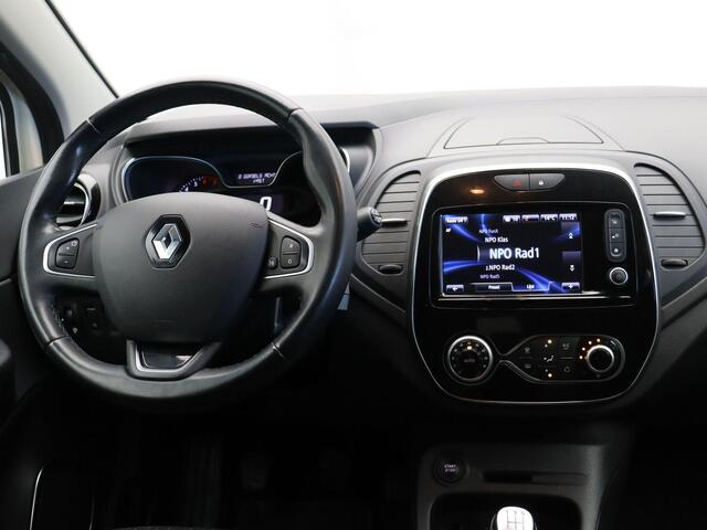 Renault CAPTUR TCe 90pk Intens | Dodehoek detectie | Achteruitrijcamera | Parkeersensoren rondom | Navigatie | Climate control |
