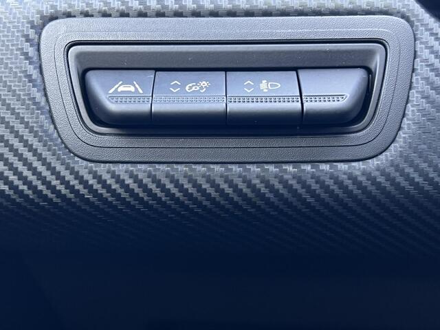 Renault CAPTUR 1.3 Mild Hybrid 160 R.S. Line Automaat / Trekgewicht 1.500 kg / Navigatie groot scherm / Apple Carplay Android / 18" LM wielen /