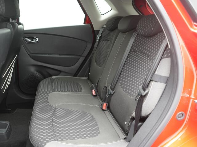 Renault CAPTUR TCe 90 Intens - RIJKLAARPRIJS - Achteruitrijcamera - Navigatie - Dealeronderhouden