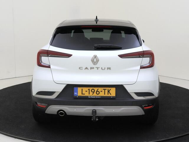 Renault CAPTUR 1.3 TCe 140 PK Intens EDC Navigatie | Climate Control | Cruise Control | Parkeersensoren Achter | TREKHAAK | Apple Carplay & Android Auto