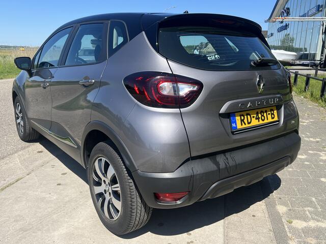 Renault CAPTUR 0.9 TCe / Keyless / Airco / Cruise / Armsteun / DAB /
