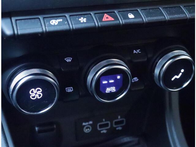 Renault CAPTUR 1.0 TCe 90 techno Renault Captur 1.0 TCe 90 Techno / Navigatie 9,3" / Apple Carplay / Camera / PDC / LMV 17" / Two-Tone