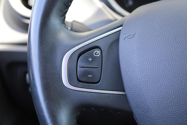 Renault CAPTUR 0.9 TCe Intens | CAMERA | PARKEERSENSOREN V+A | CLIMATE CONTROL | CRUISE CONTROL | APPLE CARPLAY