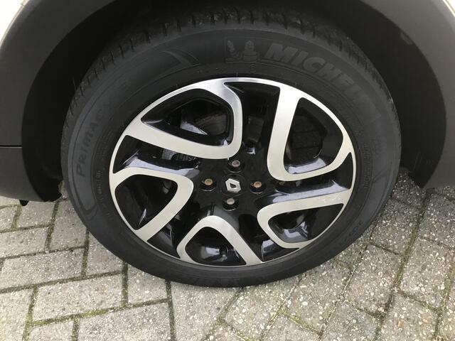 Renault CAPTUR 0.9 TCe Dynamique / TREKHAAK / NAVIGATIE / LICHTMETALEN VELGEN /