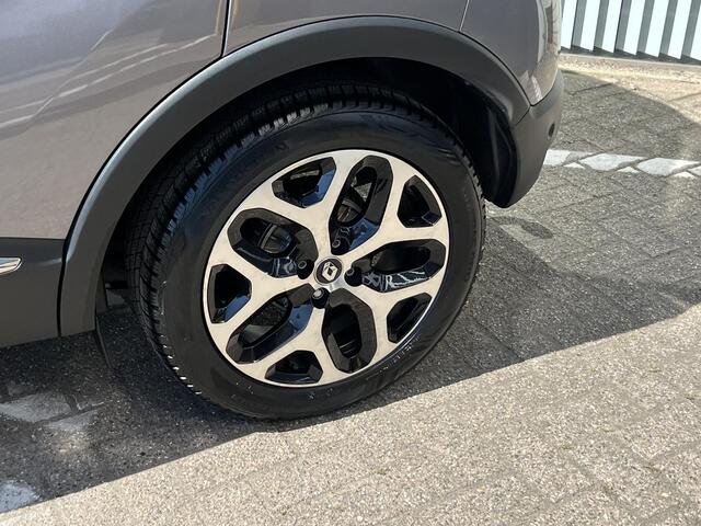 Renault CAPTUR 1.2 TCe Intens | Trekhaak | Navigatie | Achteruitrijcamera | Key-less | Dodehoek detectie | LED | Climate Control | Cruise Control | Park assist | Lichtmetaal |