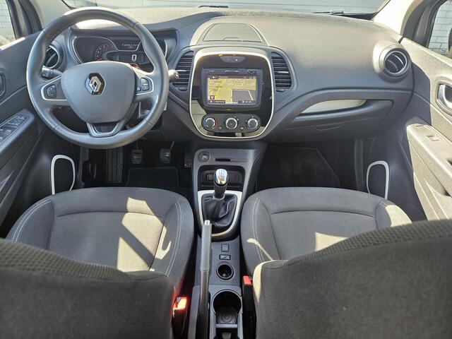 Renault CAPTUR 0.9 TCe Limited / Volledig Onderhouden / Stoelverwarming / Parkeersensoren / Navigatie / Lichtmetalen Velgen / Dubbele kofferbakbodem /