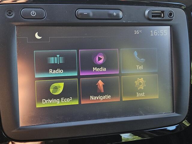 Renault CAPTUR 0.9 TCe Limited / Volledig Onderhouden / Stoelverwarming / Parkeersensoren / Navigatie / Lichtmetalen Velgen / Dubbele kofferbakbodem /